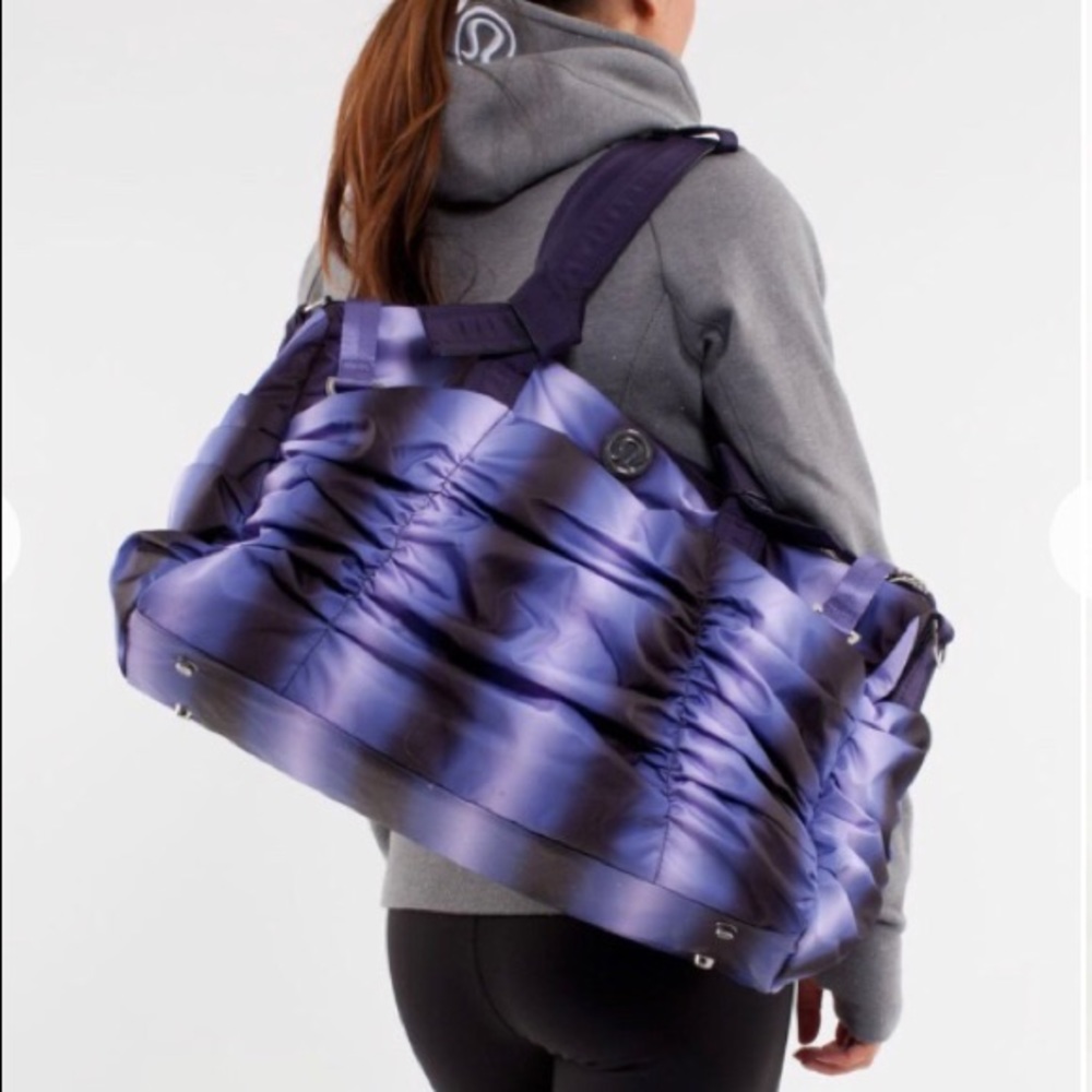 Lululemon Destined for Greatness crossbody bag